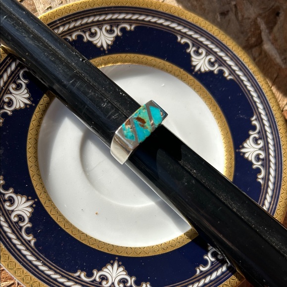 Vintage Jewelry - Vintage Turquoise Inlay Sterling Silver Ring